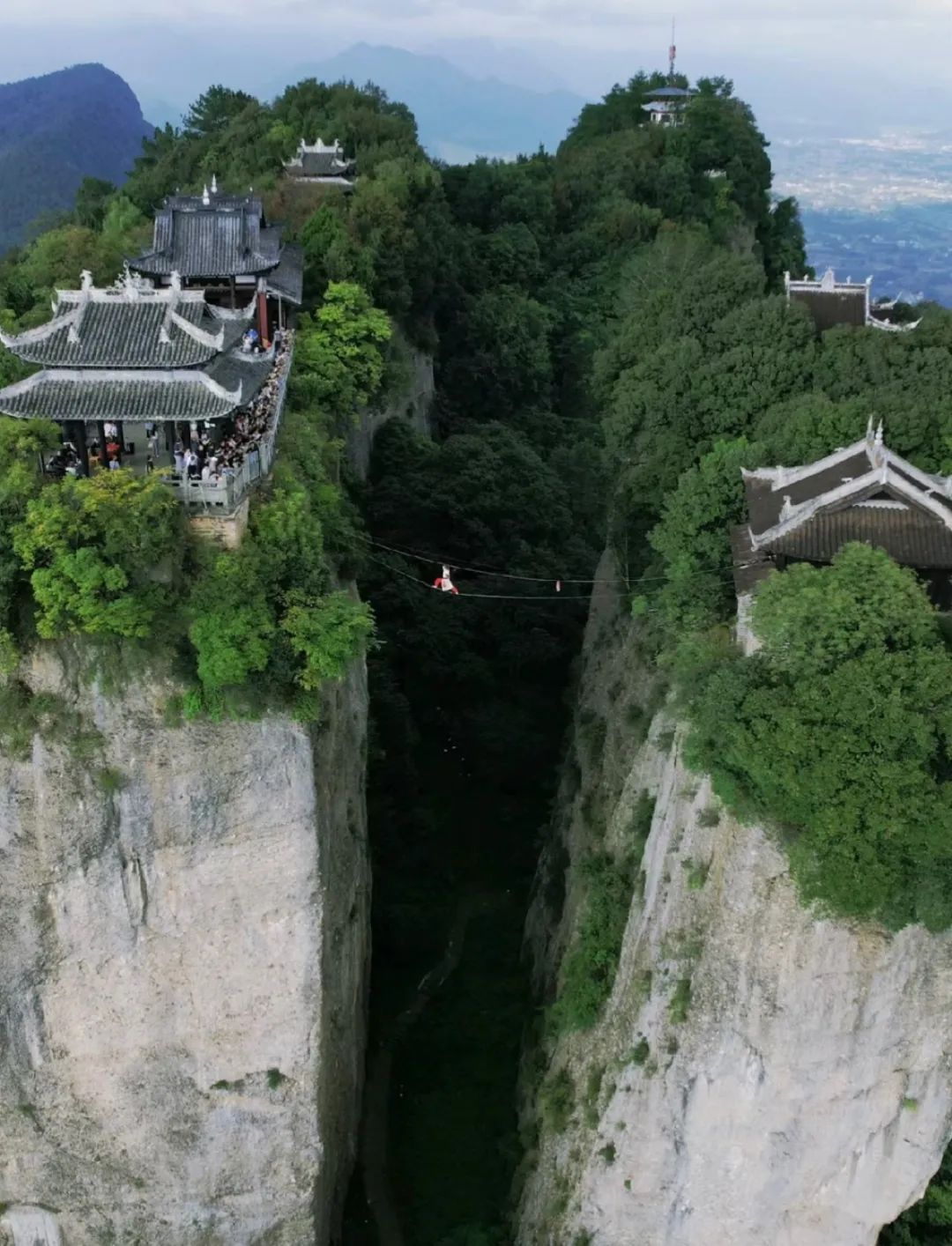 關(guān)于竇圌山景區(qū)游樂項(xiàng)目滑道暑期停運(yùn)的通知！